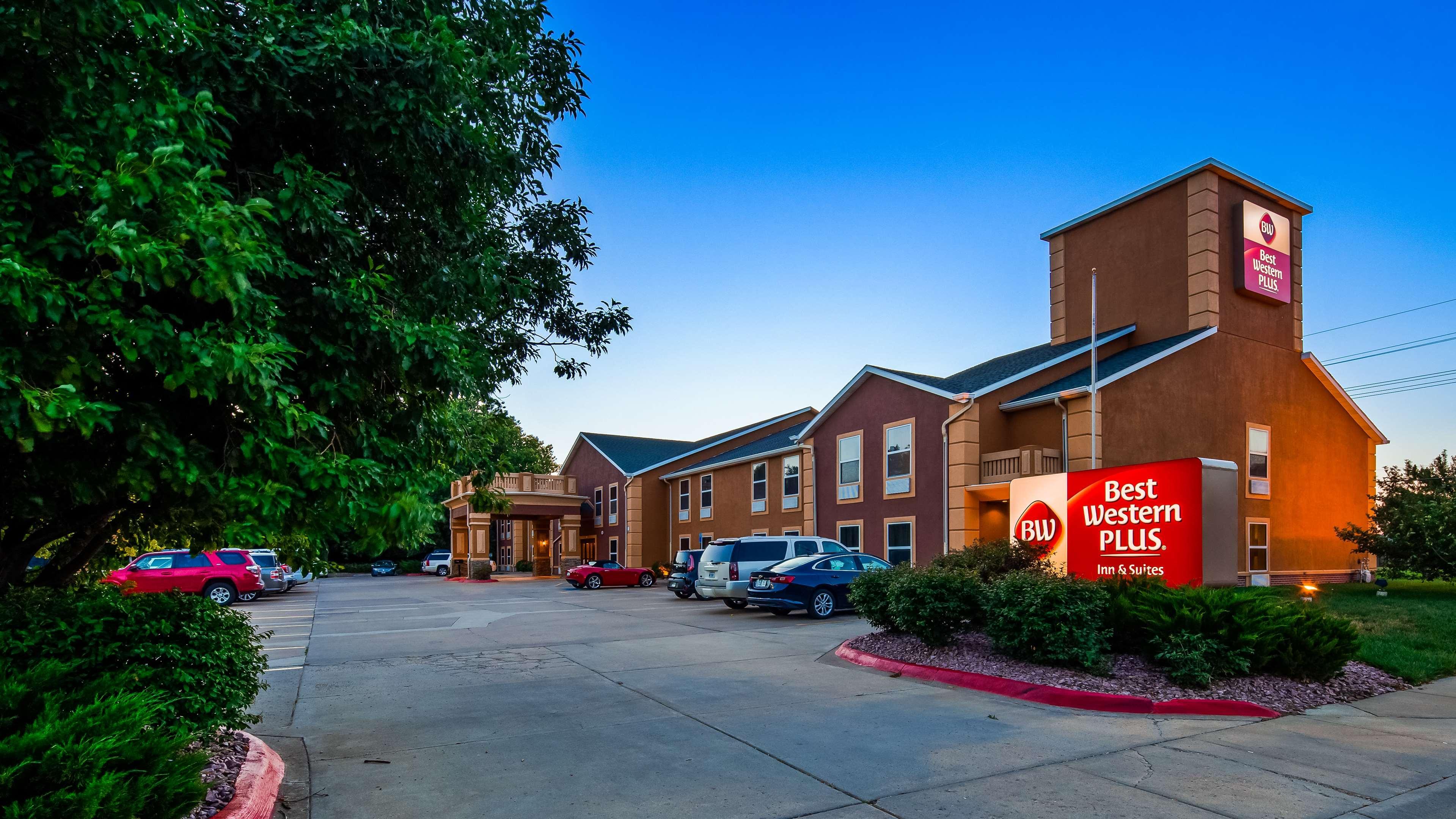 Best Western Plus Midwest Inn&Suites Salina Exterior foto