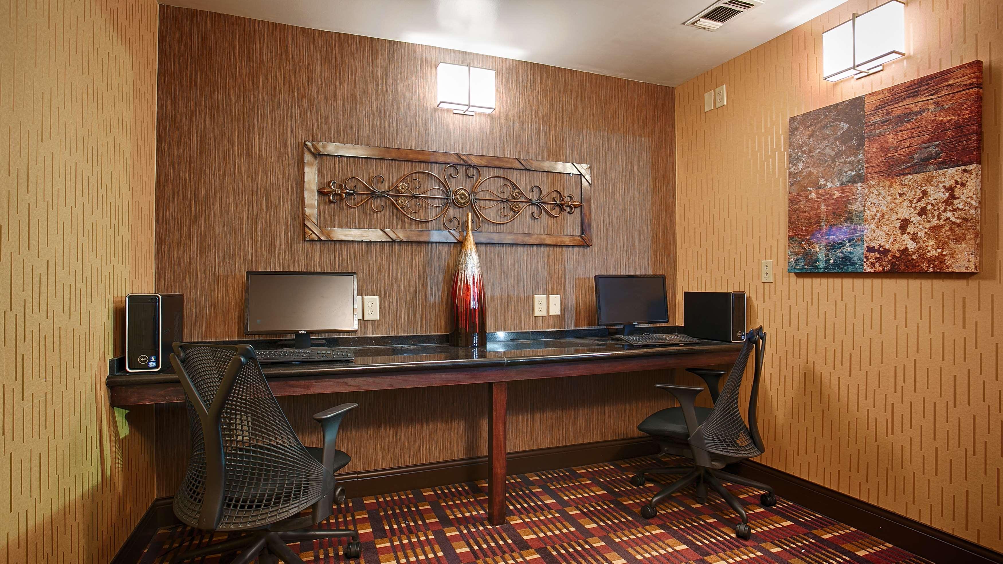 Best Western Plus Midwest Inn&Suites Salina Exterior foto