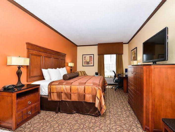 Best Western Plus Midwest Inn&Suites Salina Exterior foto