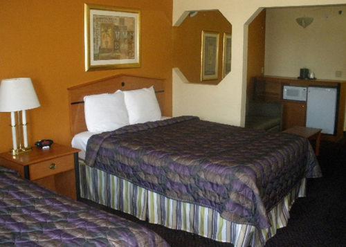 Best Western Plus Midwest Inn&Suites Salina Zimmer foto